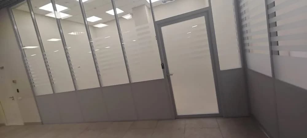 Офисы — Установка декоративной пленки с резкой полос по макету Заказчика. — тонировка окон плёнкой MATT Frost декоративная пленка (резка полос по макету заказчика) в Рязани