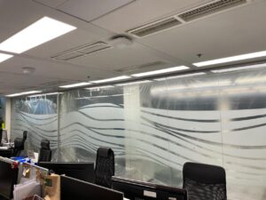 Установка декоративной пленки с плоттерной резкой
